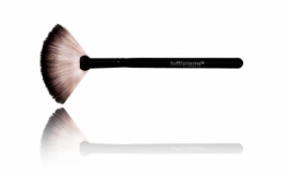 Bellapierre fan brush